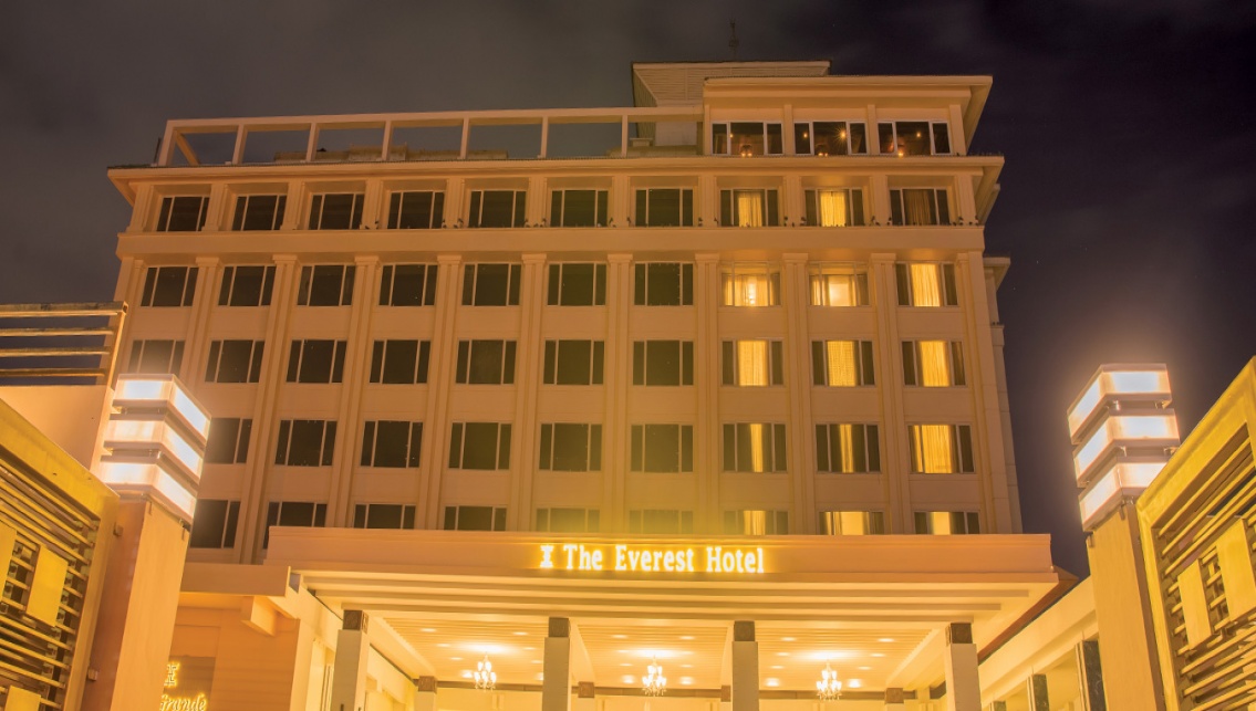 everest-hotel
